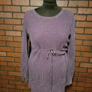 Daisy Fuentes scoop Neck Empire tie waist.  Long sleeves - LG. Purple/Silver